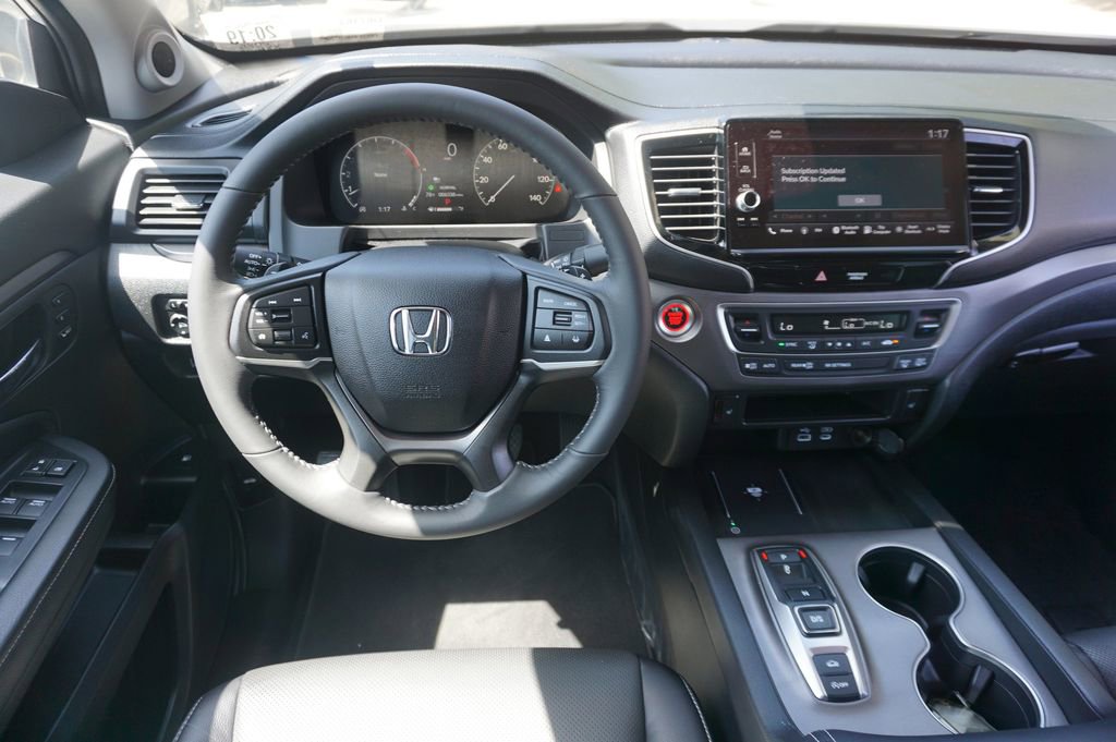 Used 2025 Honda Ridgeline RTL image 6