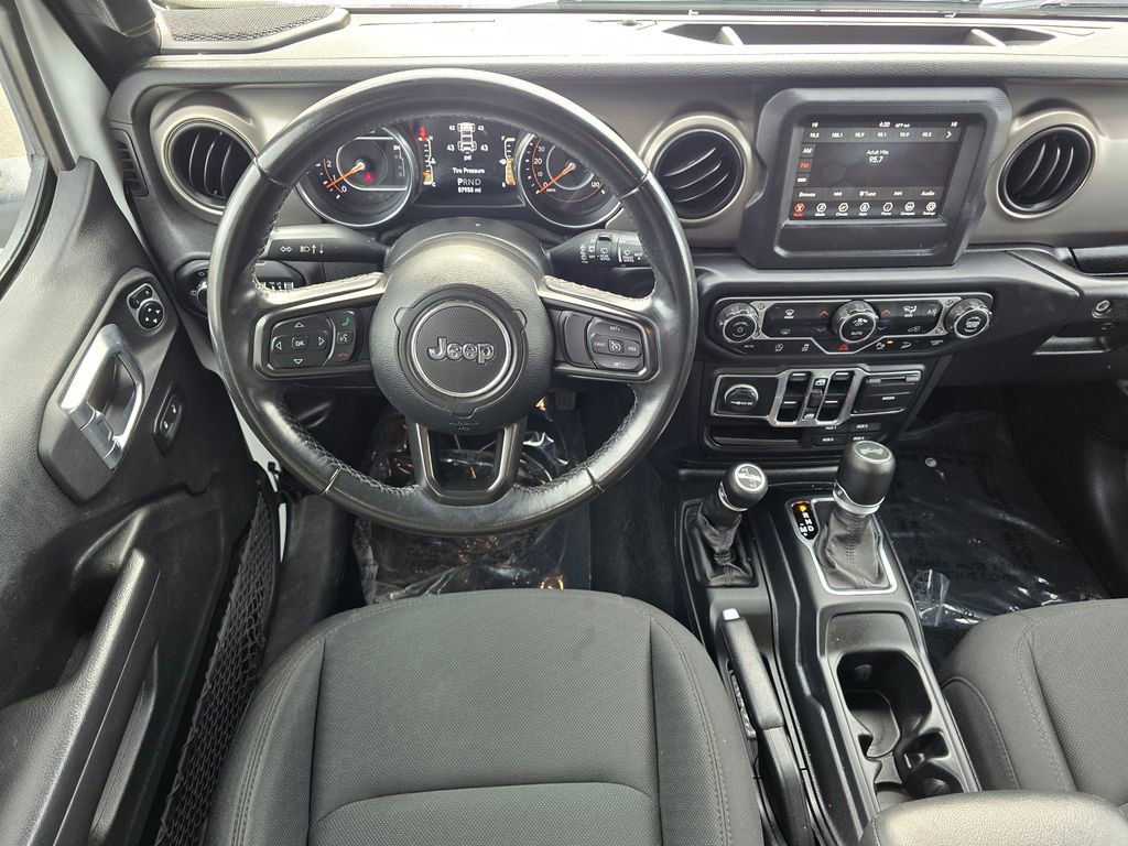Used 2020 Jeep Wrangler Unlimited Willys image 11