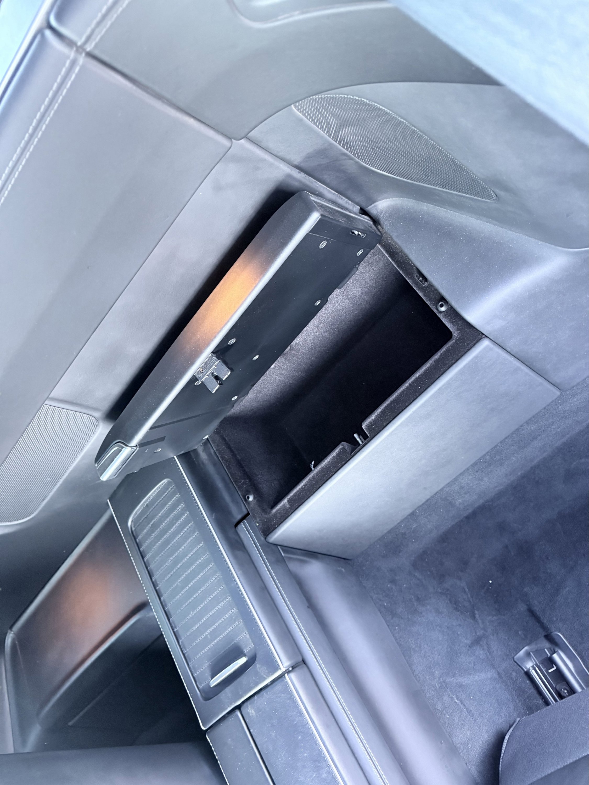 Used 2015 Mercedes-Benz SL 63 AMG image 21