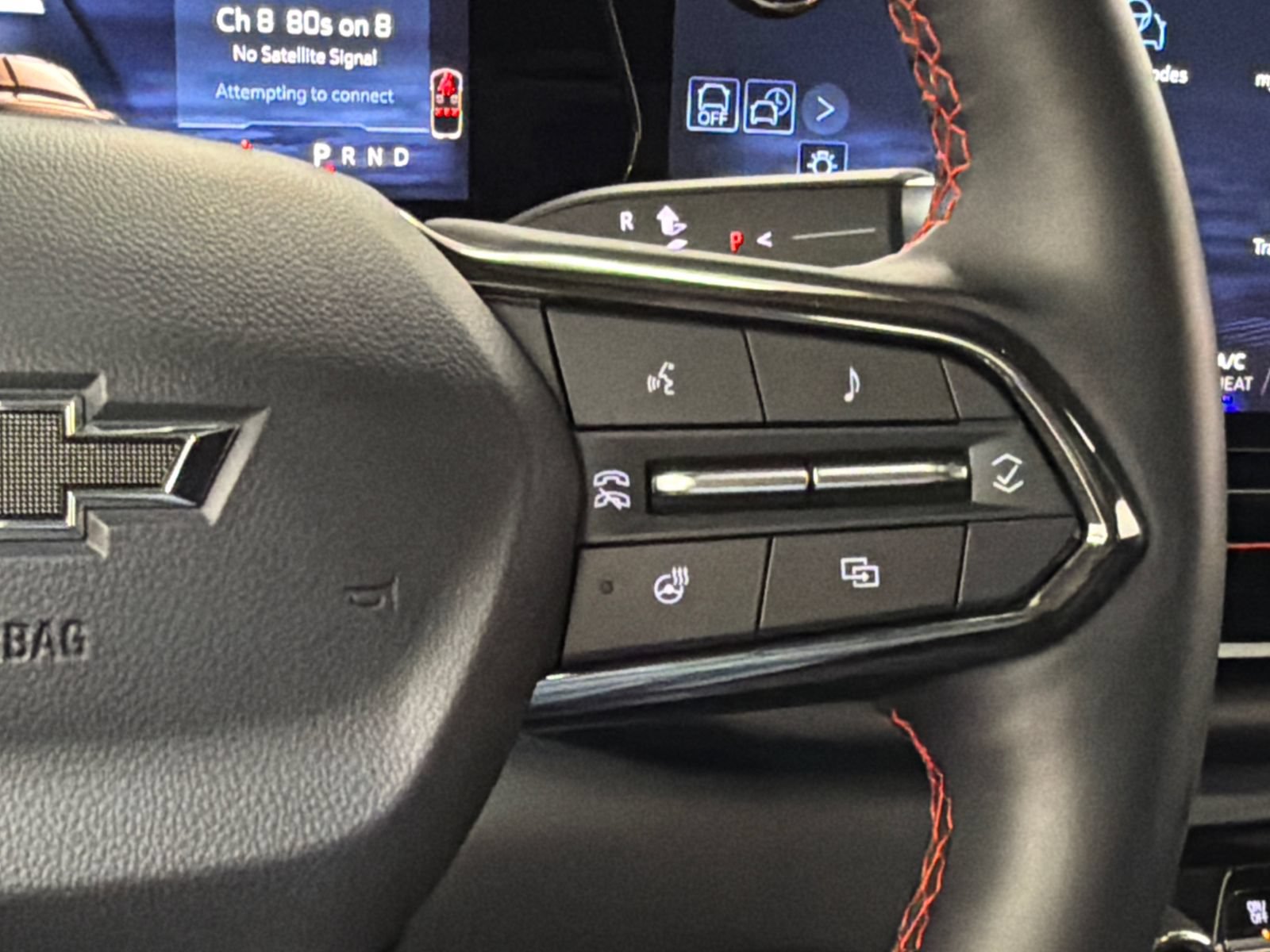 Used 2025 Chevrolet Silverado EV RST AWD/4WD image 21