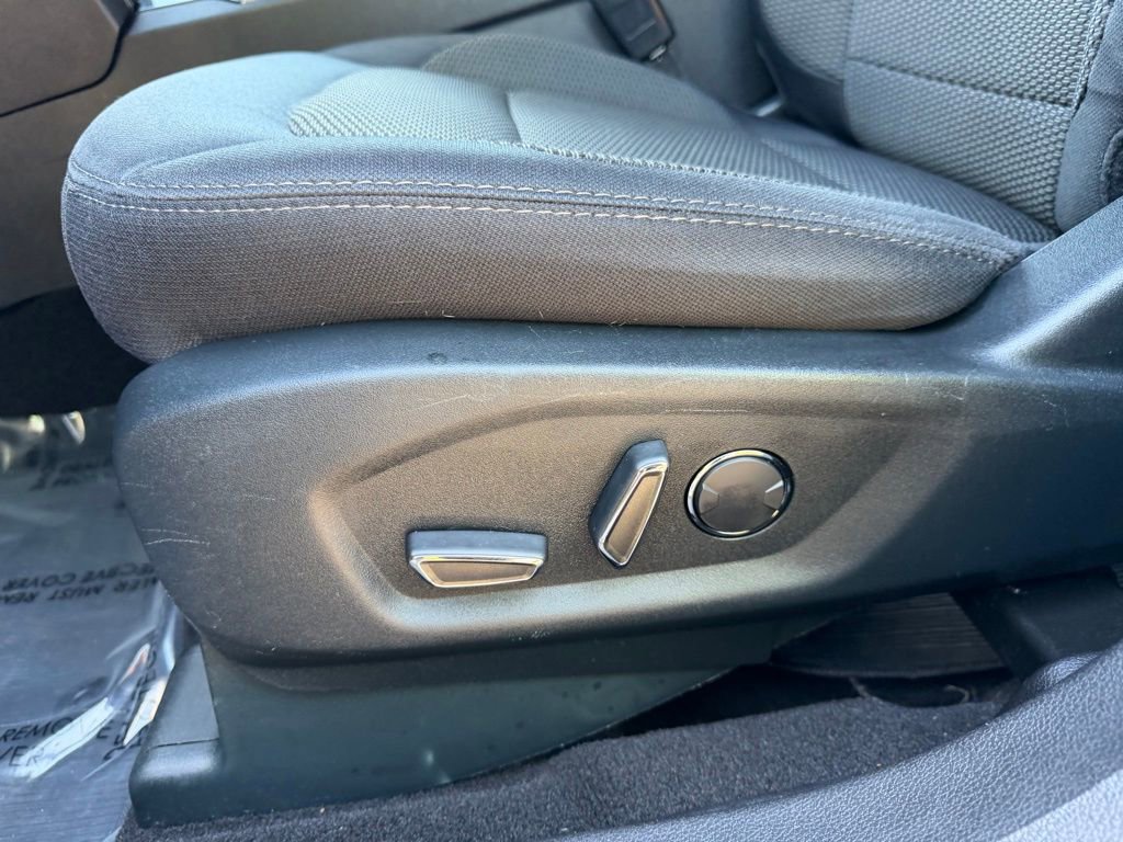 Used 2018 Ford Explorer XLT AWD/4WD image 14