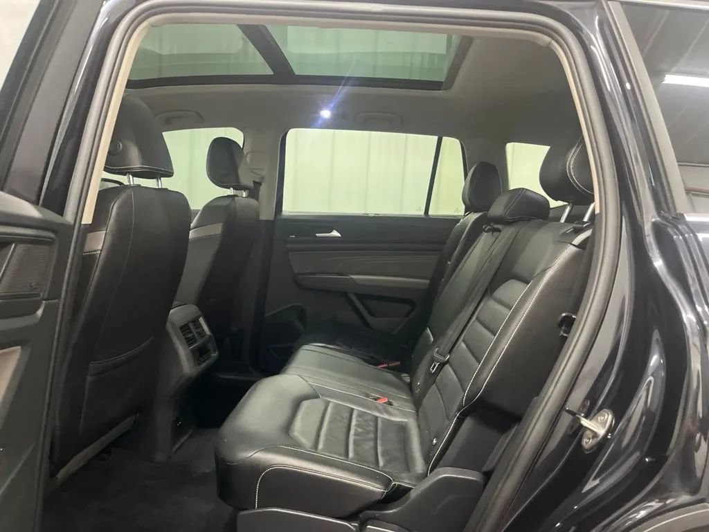Used 2023 Volkswagen Atlas SEL Premium AWD/4WD image 13
