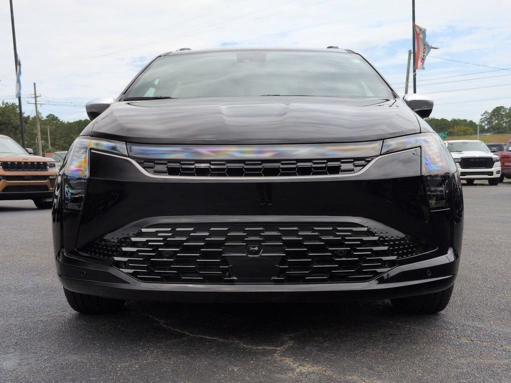New 2027 Chrysler Pacifica Pinnacle w/ Theater Group FWD image 7