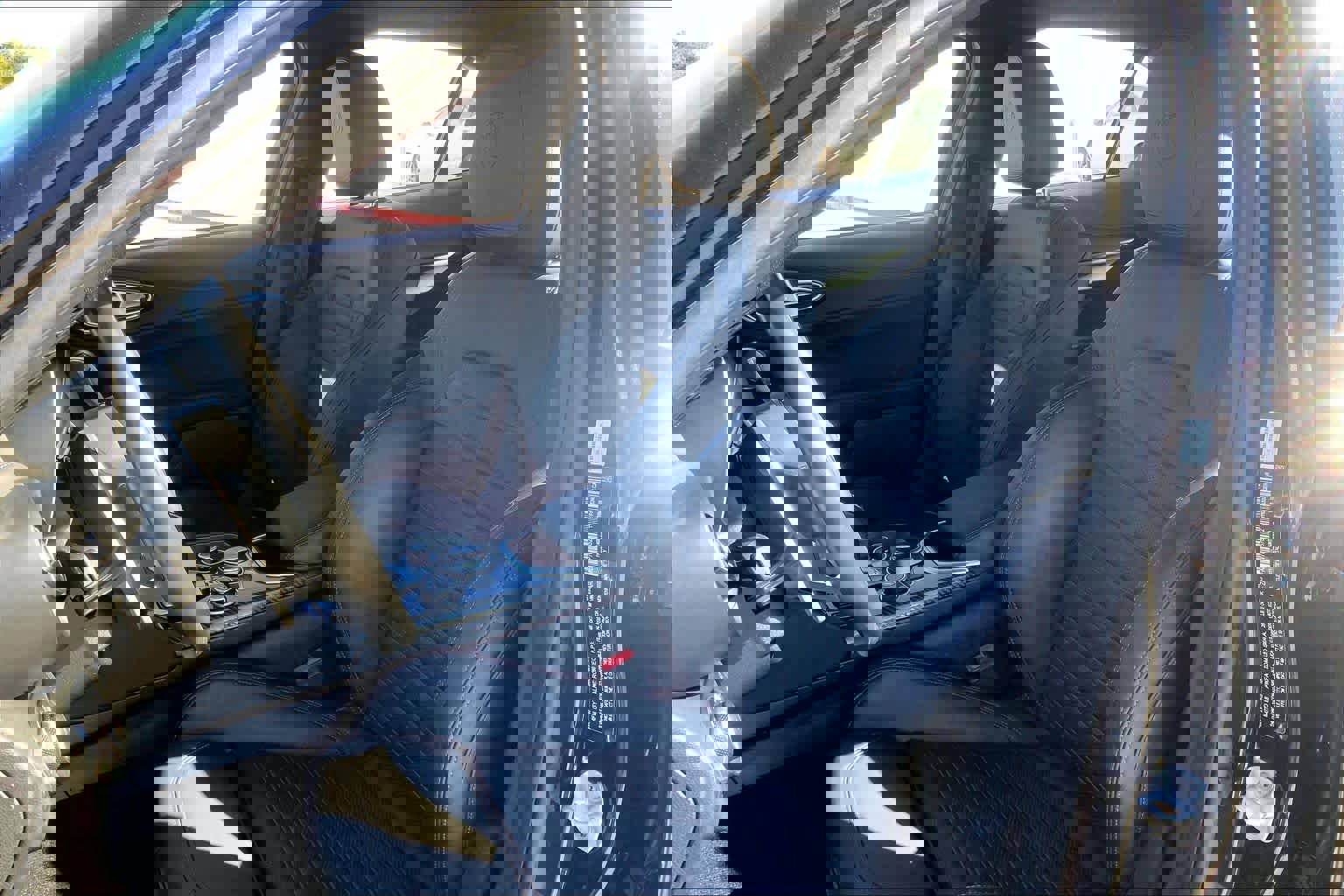 Used 2023 Alfa Romeo Giulia Quadrifoglio w/ Active Assist Plus Package image 7