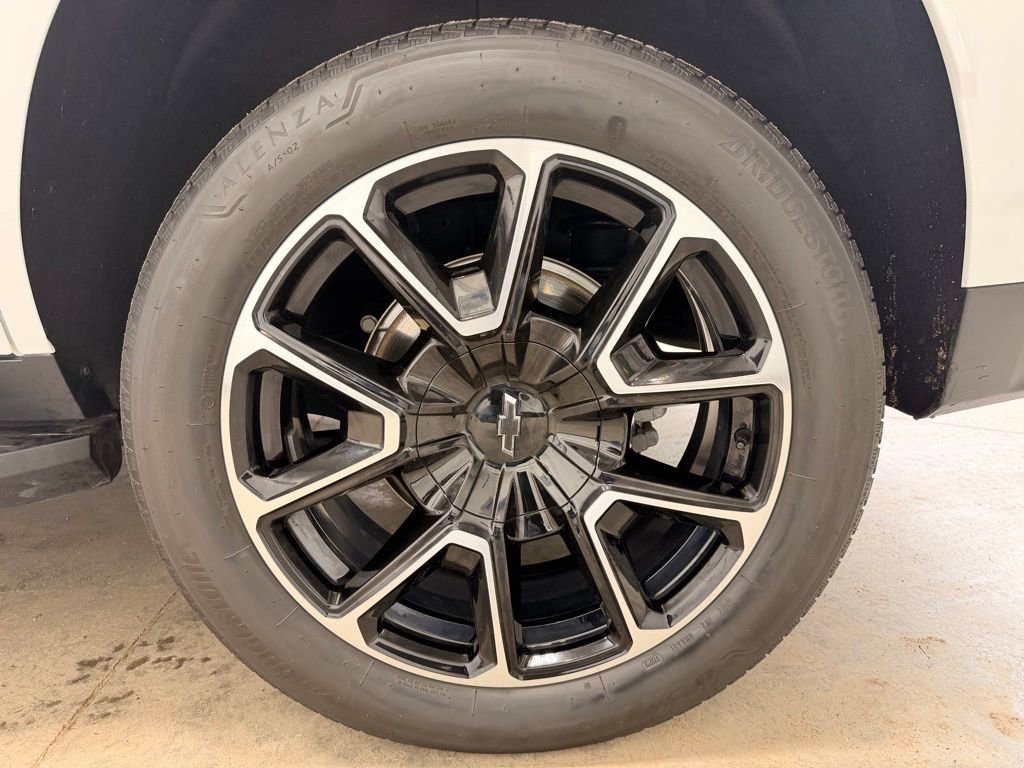 Used 2023 Chevrolet Tahoe RST w/ Luxury Package image 16