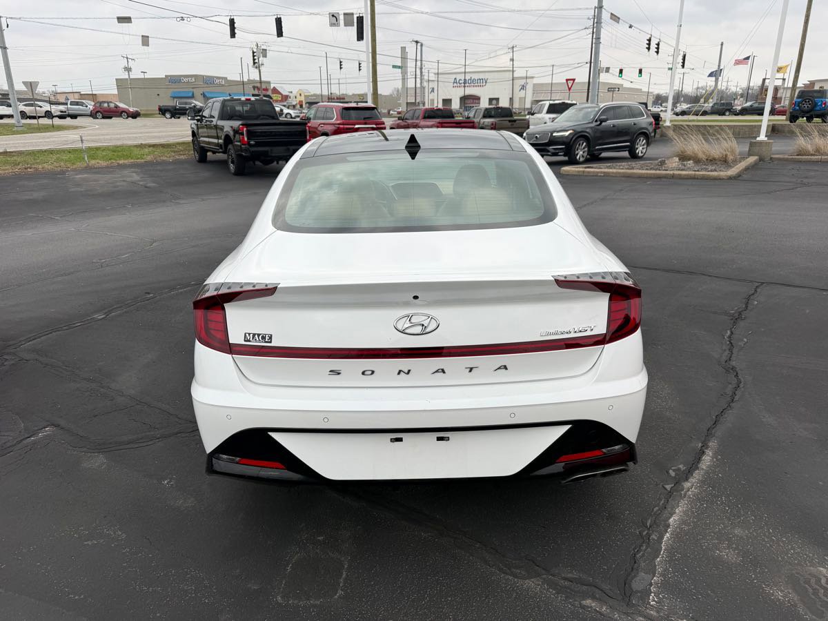 Used 2022 Hyundai Sonata Limited FWD image 4