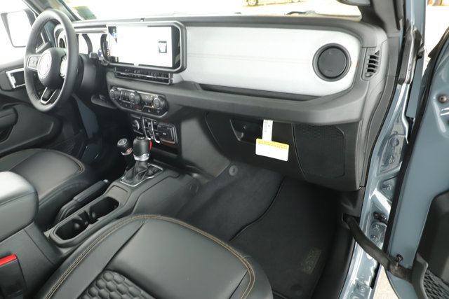 New 2025 Jeep Gladiator Sport image 22