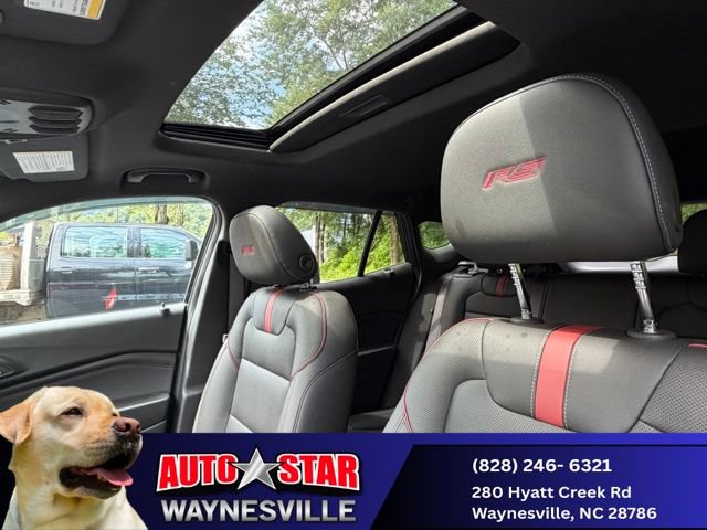 Used 2025 Chevrolet Trax RS w/ Sunroof Package FWD image 8