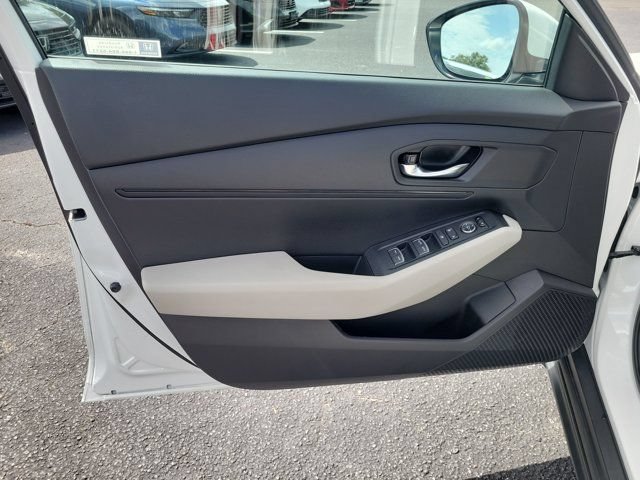 Certified 2025 Honda Accord LX image 15