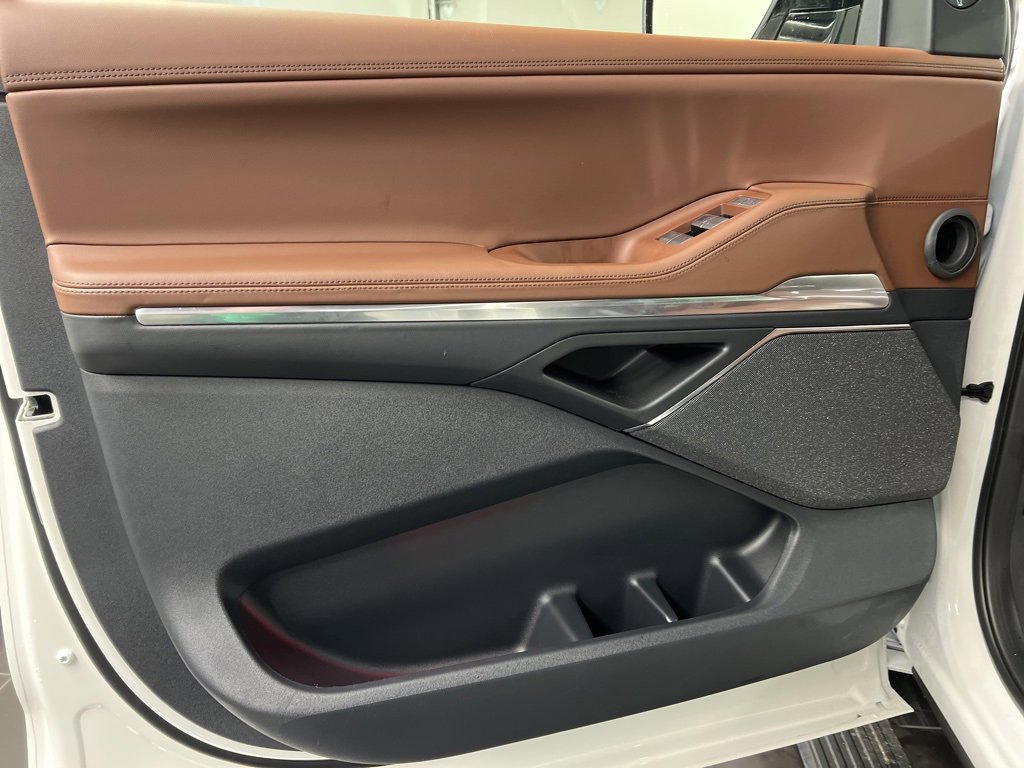 New 2025 Lincoln Navigator L Reserve image 33