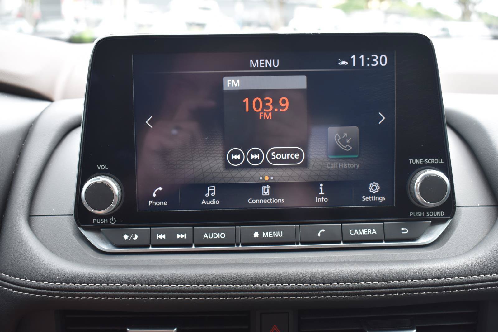 Used 2023 Nissan Rogue SV FWD image 37