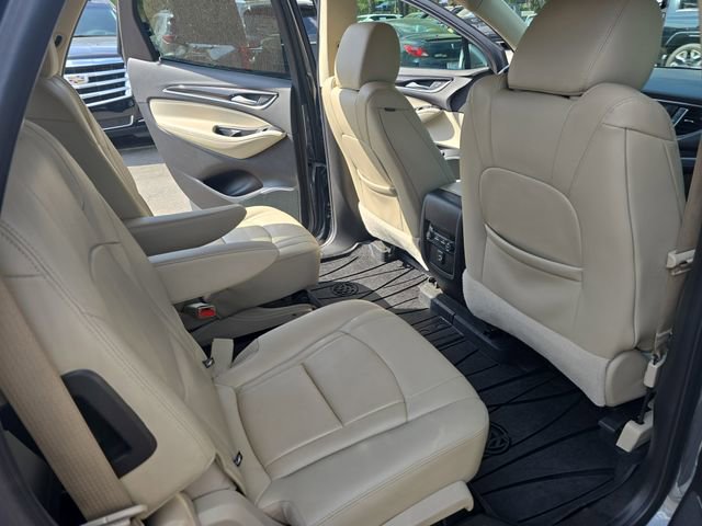 Used 2020 Buick Enclave Essence image 11