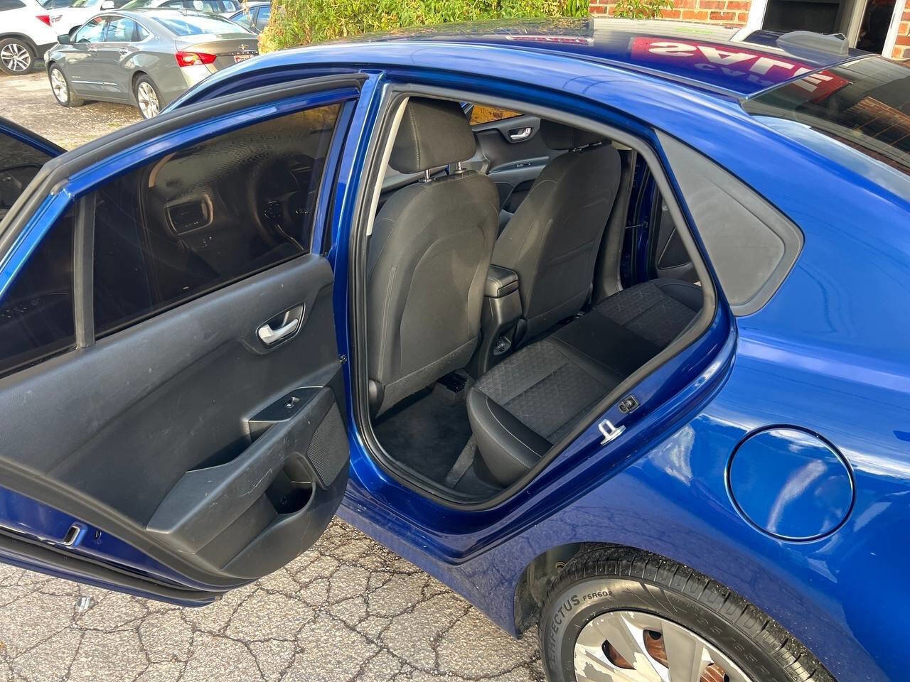 Used 2019 Kia Rio S image 11