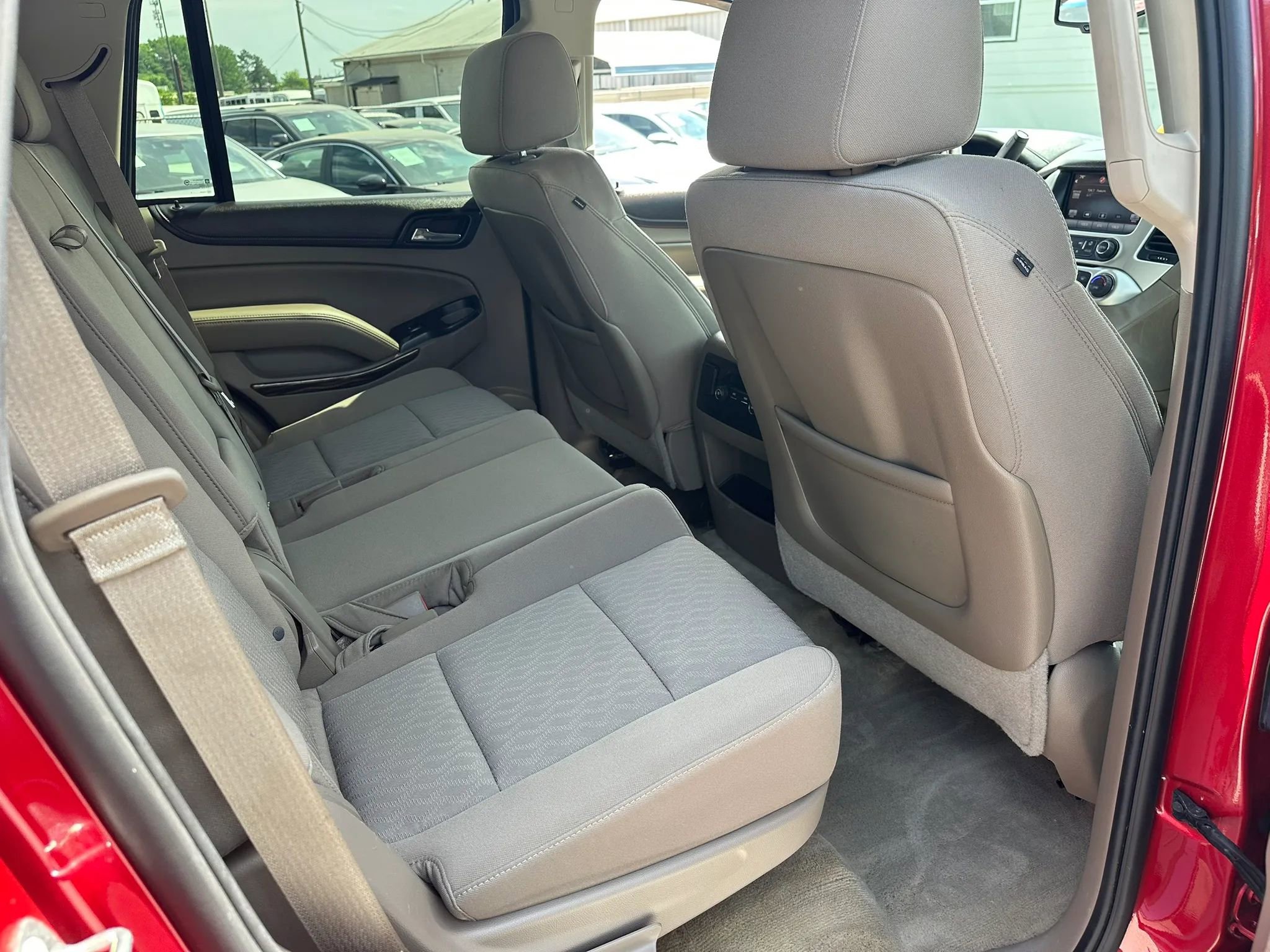 Used 2015 GMC Yukon SLE w/ Convenience Package RWD image 16
