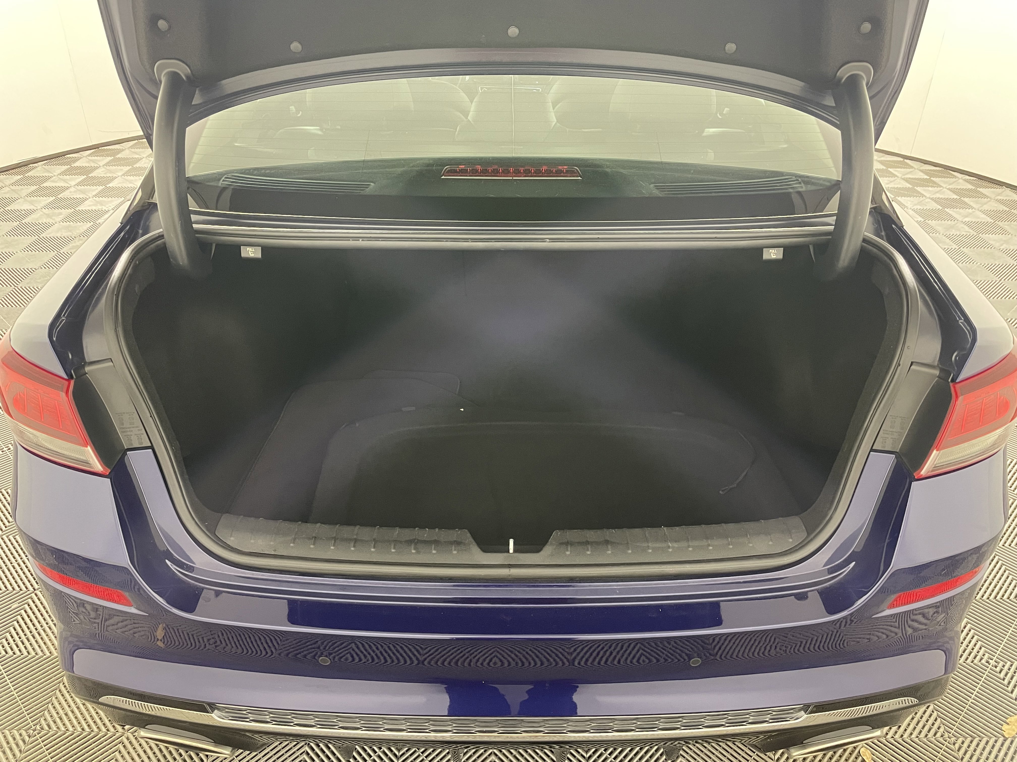 Used 2020 Kia Optima Premium image 19