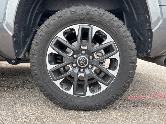 Used 2024 Toyota Tundra Limited image 35