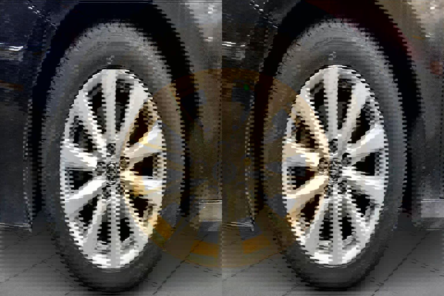 Used 2019 Toyota Camry LE image 10