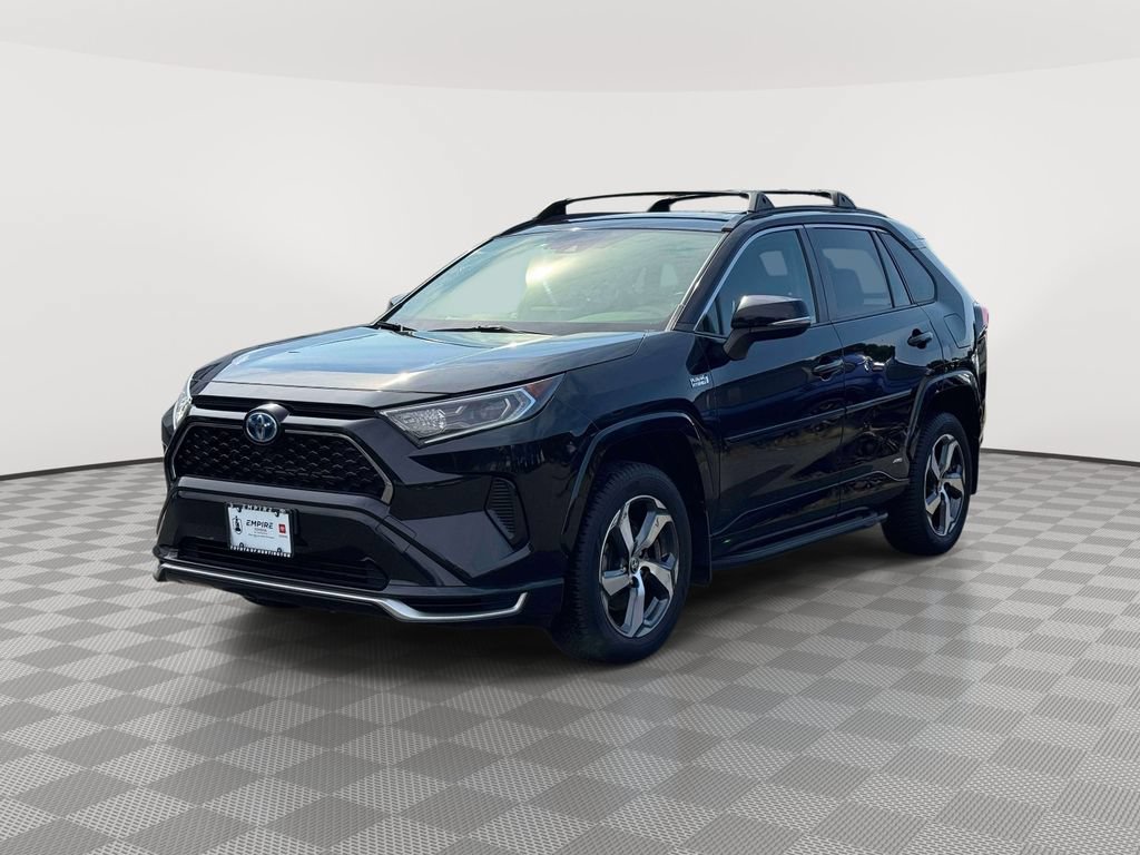 Used 2021 Toyota RAV4 SE w/ Weather & Moonroof Package AWD/4WD image 3