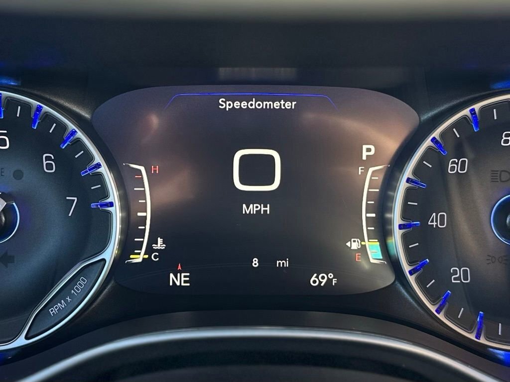 New 2026 Chrysler Pacifica Select image 15