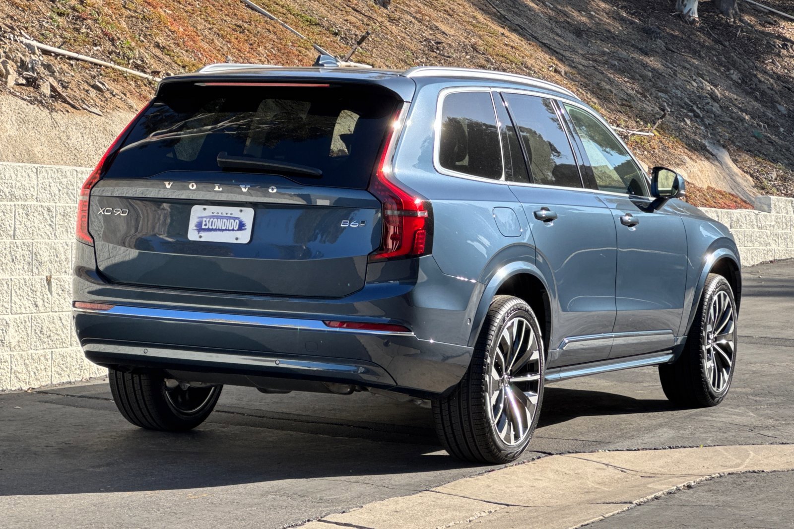 New 2026 Volvo XC90 B6 Plus image 5