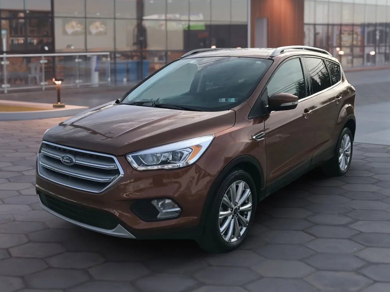 Used 2017 Ford Escape Titanium image 6