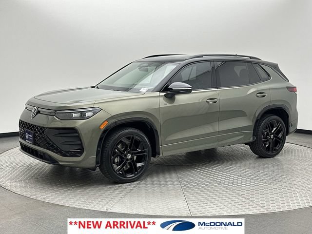 Certified 2026 Volkswagen Tiguan SE R-Line
