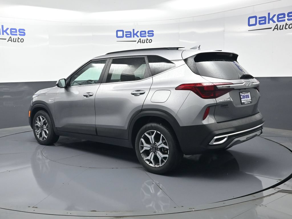 Certified 2022 Kia Seltos EX AWD/4WD image 5