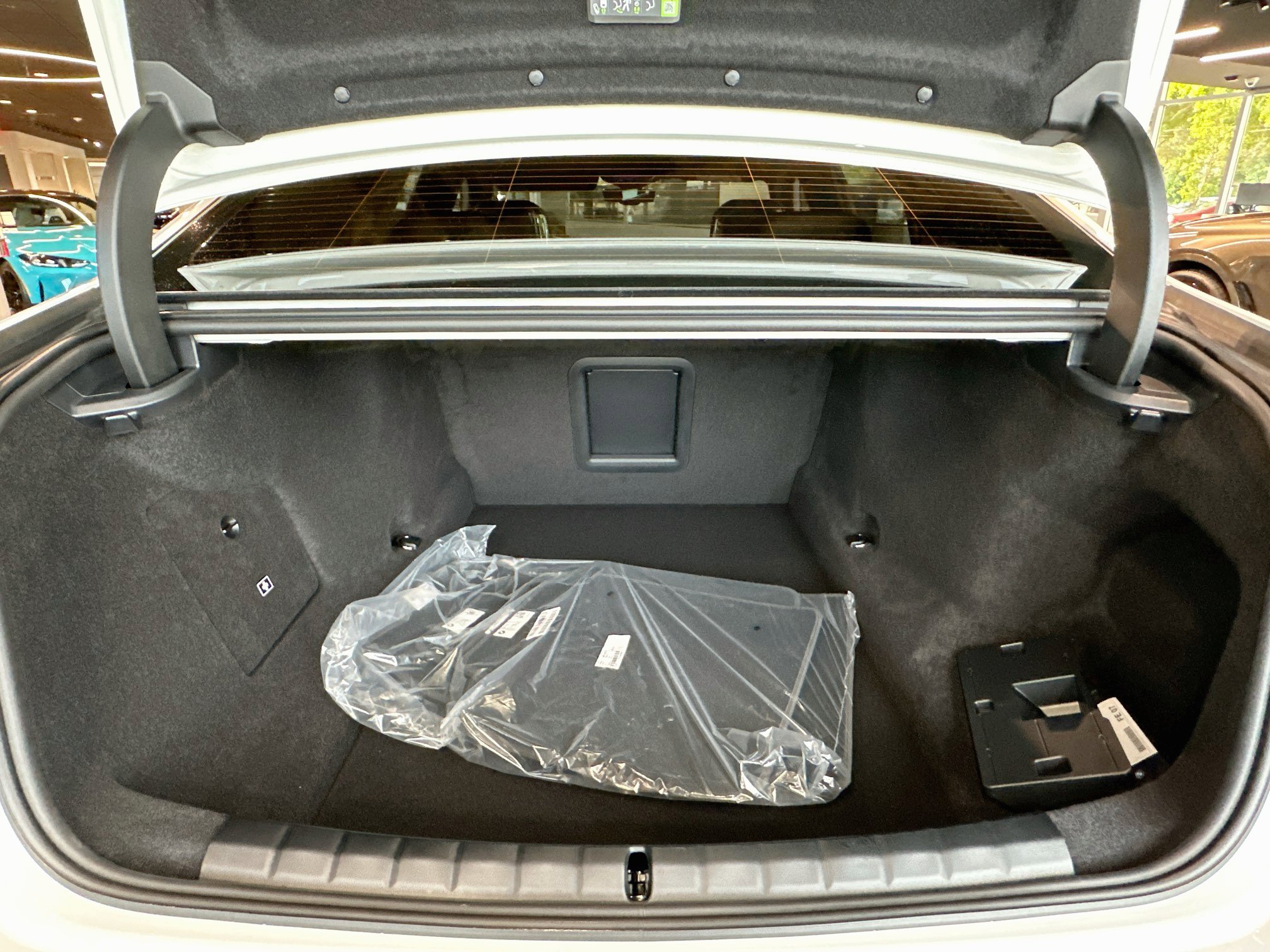 New 2027 BMW 740i w/ Executive Package RWD image 19