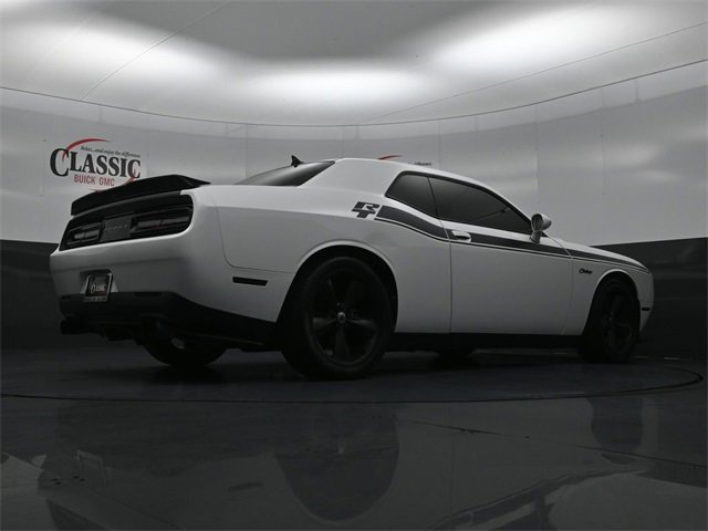 Used 2019 Dodge Challenger R/T w/ Plus Package image 29