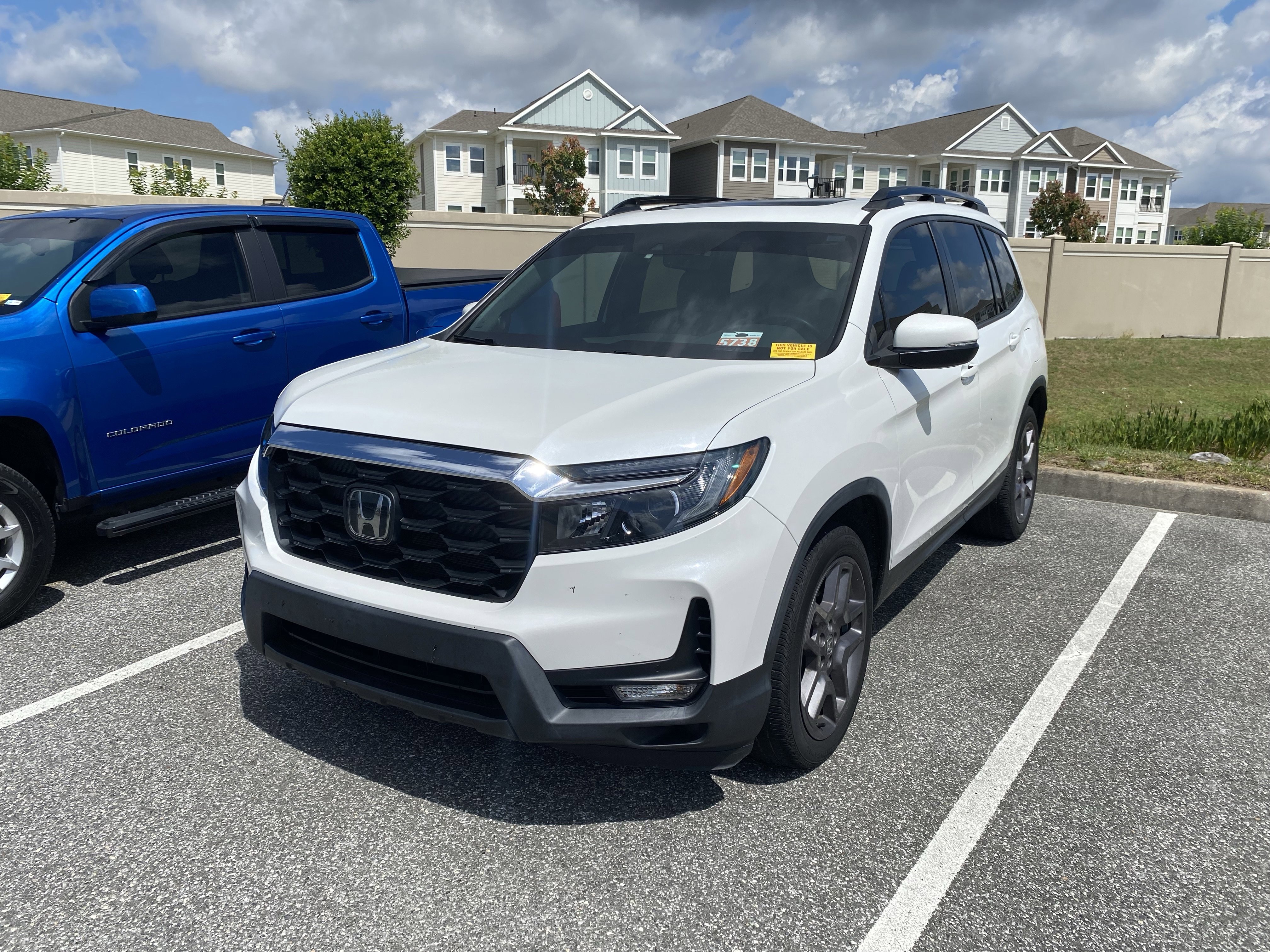 Used 2022 Honda Passport EX-L image 1