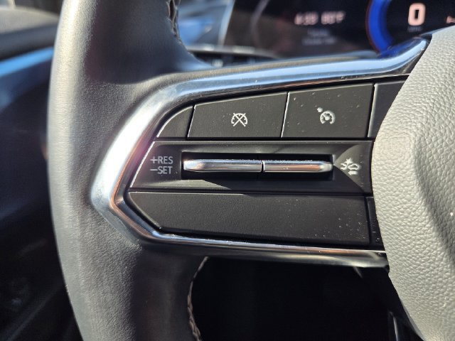 Certified 2024 Chevrolet Equinox EV LT FWD image 24