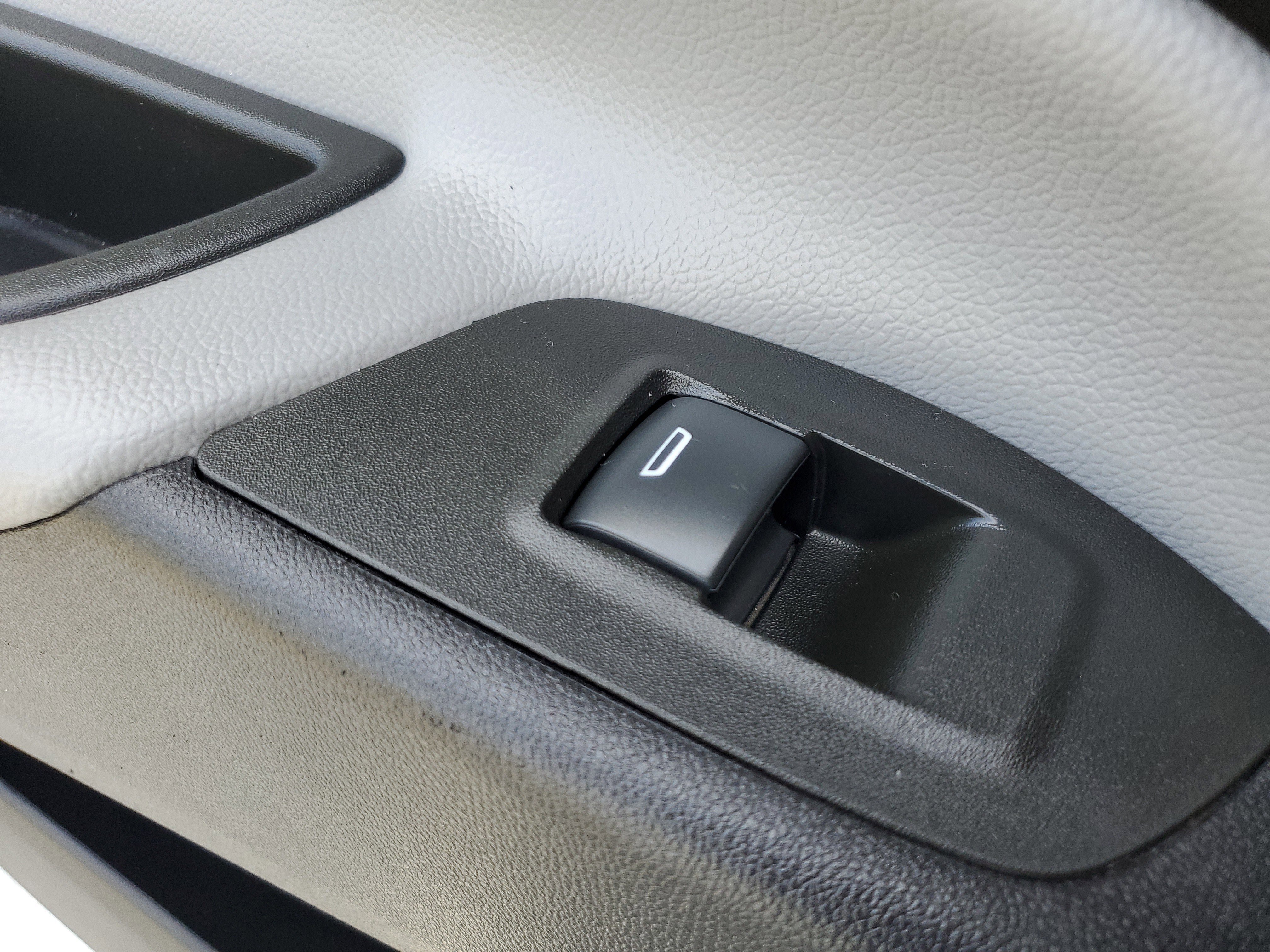 Used 2024 Chevrolet Equinox LT image 14