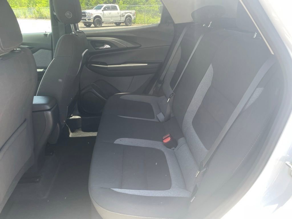 Used 2024 Chevrolet TrailBlazer LT FWD image 15