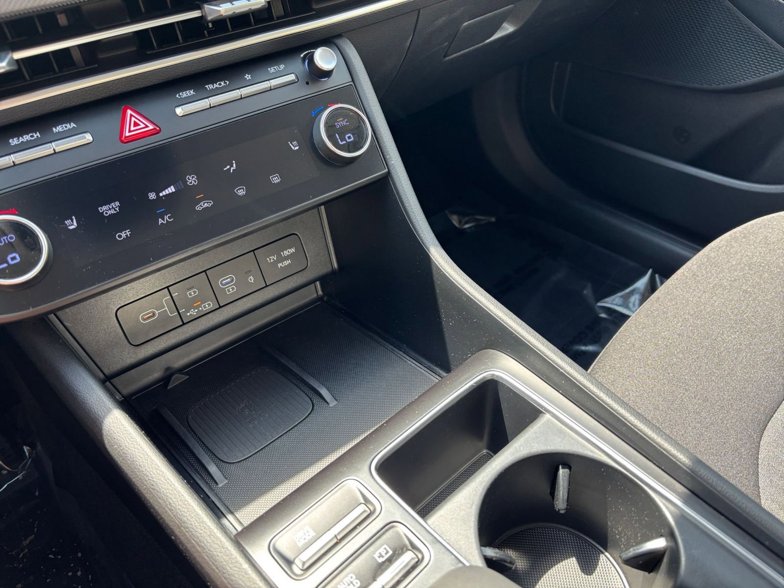 Used 2025 Hyundai Sonata SEL FWD image 42