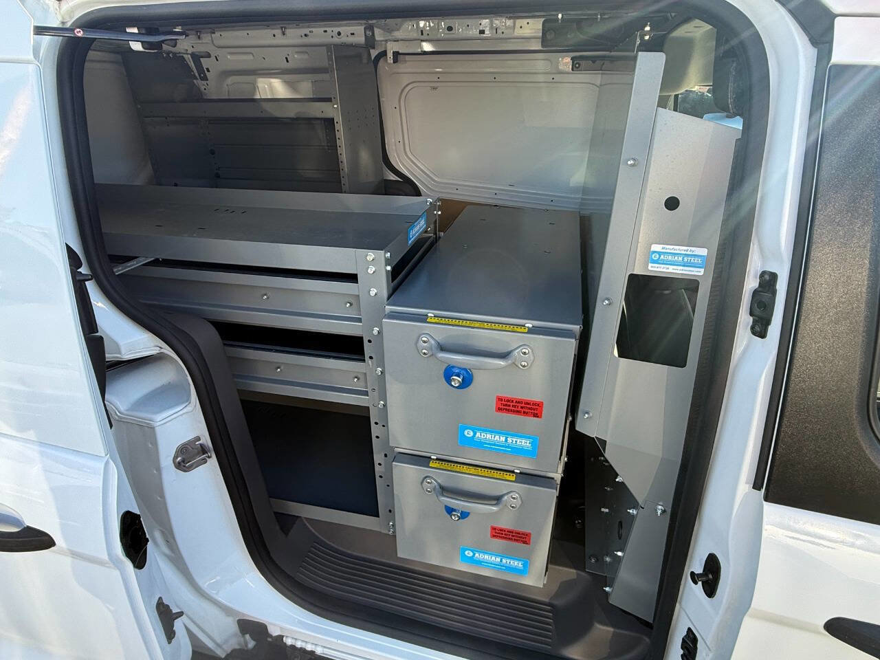 Used 2020 Ford Transit Connect XL image 10