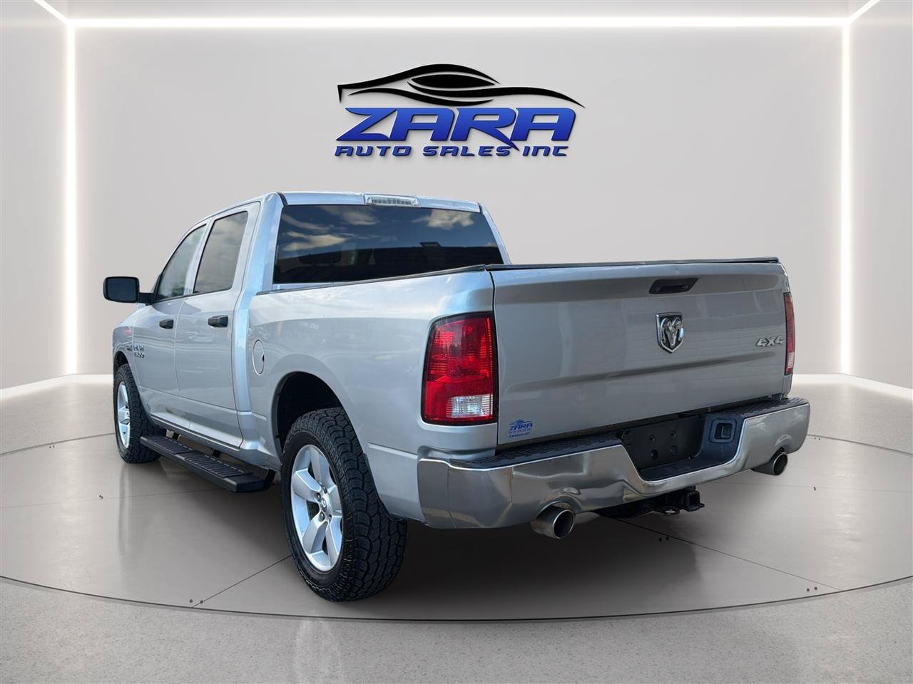 Used 2016 RAM 1500 Express w/ Popular Equipment Group AWD/4WD image 5