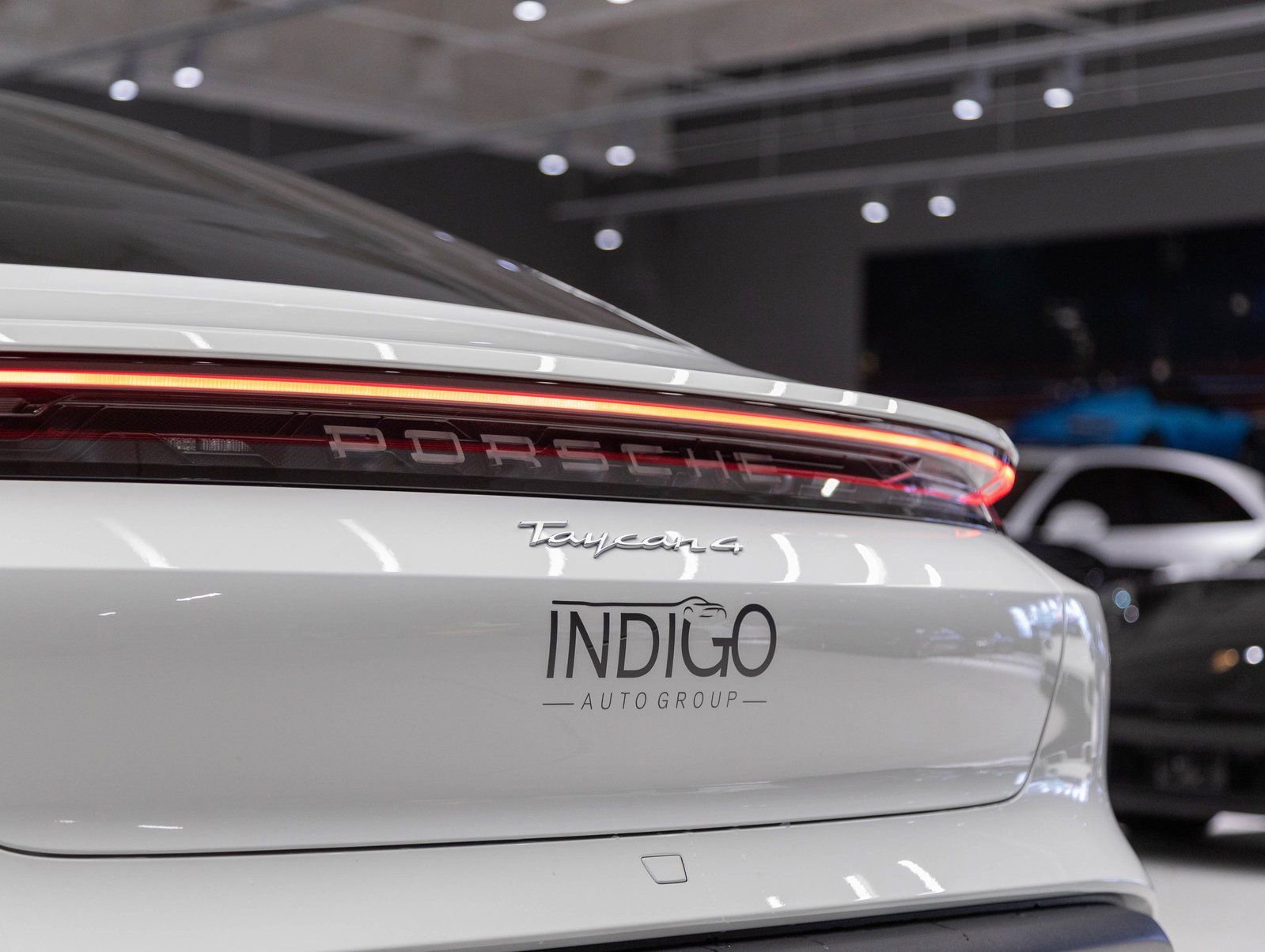 Certified 2025 Porsche Taycan AWD/4WD image 31