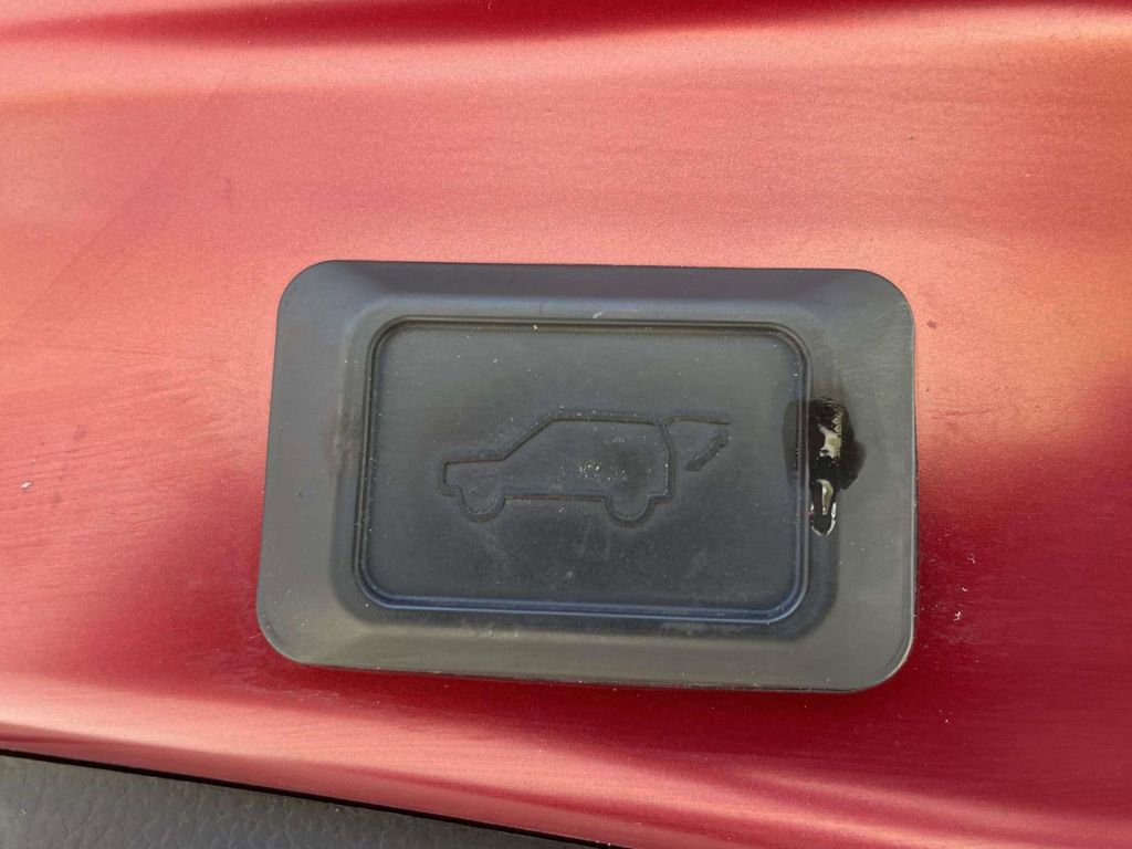 Used 2019 Toyota RAV4 Adventure image 11