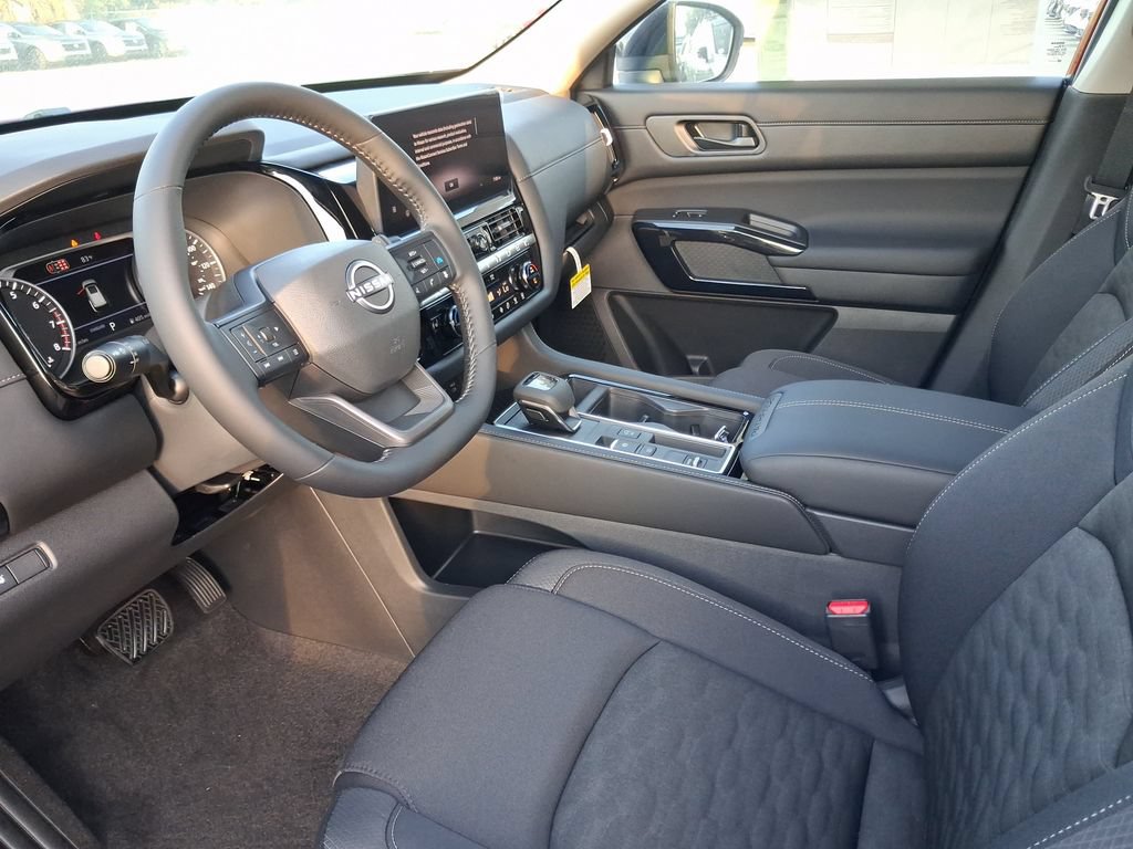 New 2026 Nissan Pathfinder SV w/ Cargo Package FWD image 7