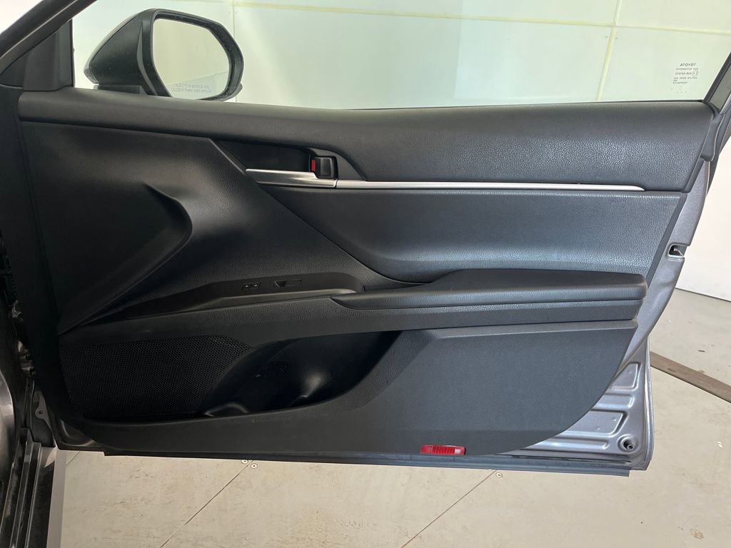 Used 2023 Toyota Camry LE image 30