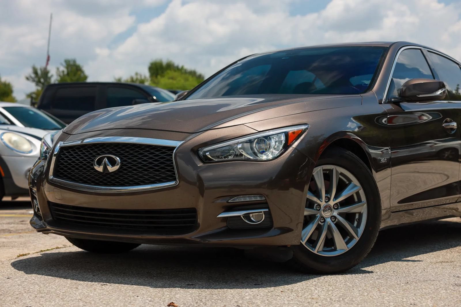 Used 2017 INFINITI Q50 3.0t Premium RWD image 16