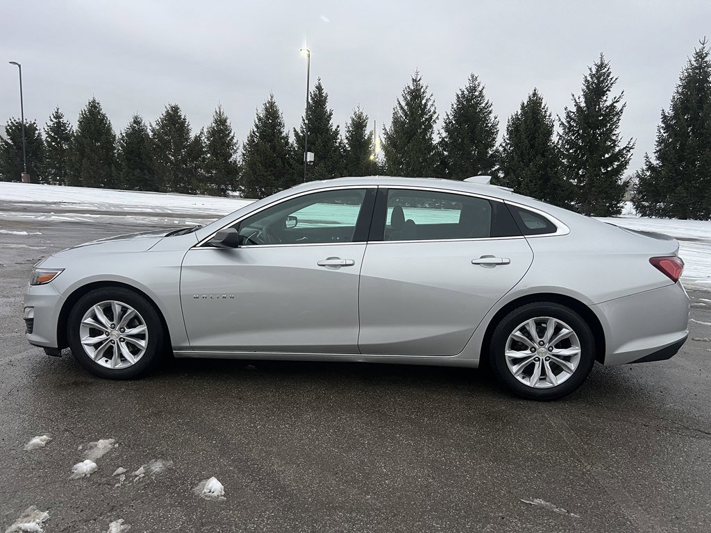 Used 2021 Chevrolet Malibu LT image 2