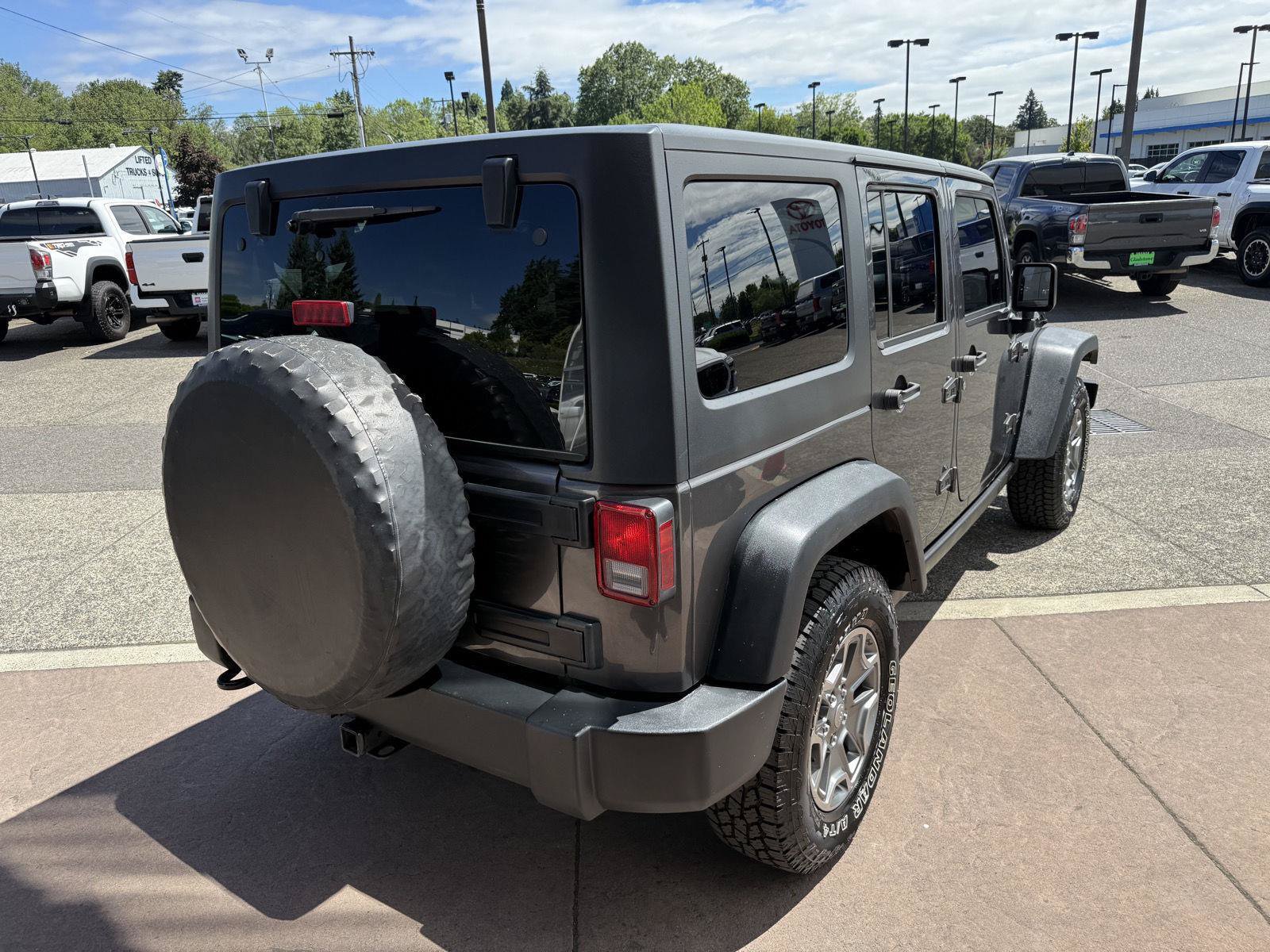 Used 2018 Jeep Wrangler Unlimited Rubicon w/ Connectivity Group AWD/4WD image 6