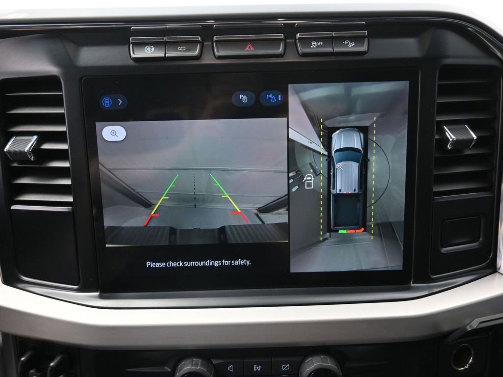 Used 2023 Ford F250 XLT w/ XLT Premium Package image 3