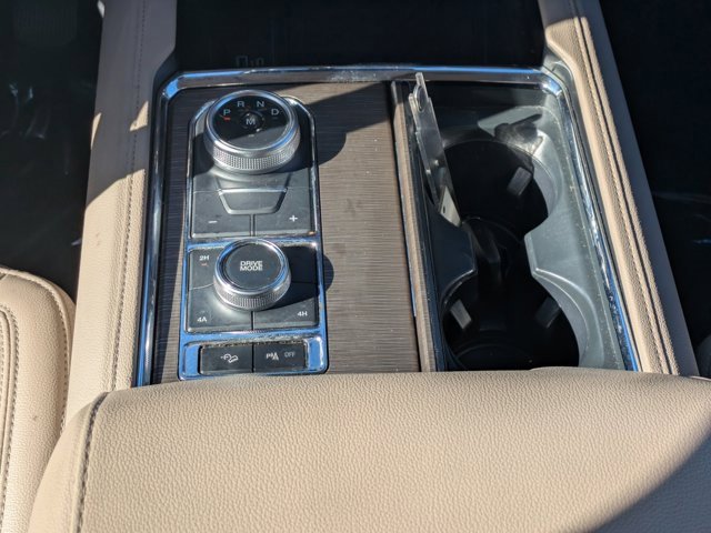 Used 2024 Ford Expedition Max Limited image 16