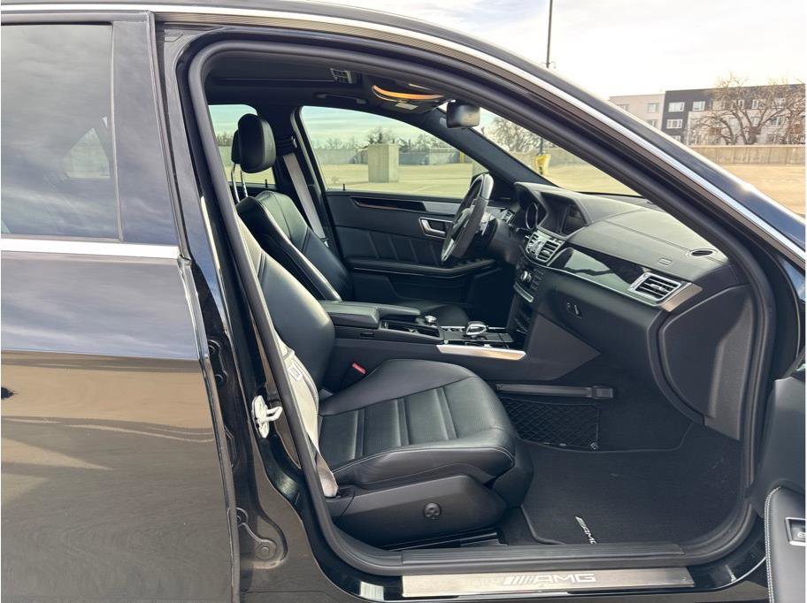 Used 2014 Mercedes-Benz E 63 AMG S-Model image 10