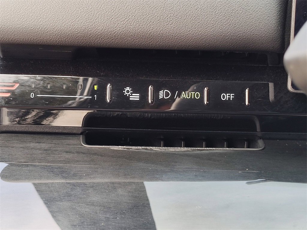 Used 2024 BMW 530i w/ Premium Package image 24