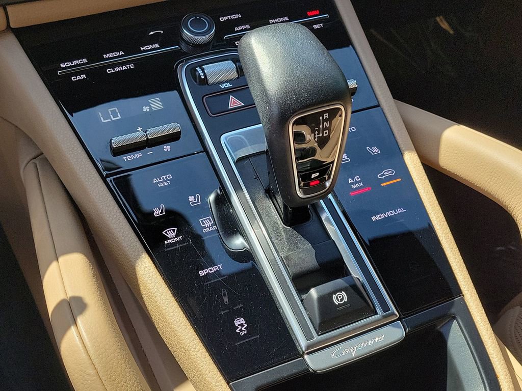 Certified 2020 Porsche Cayenne AWD/4WD image 33