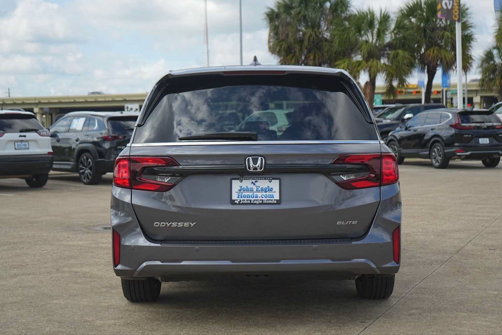 Certified 2026 Honda Odyssey Elite image 5