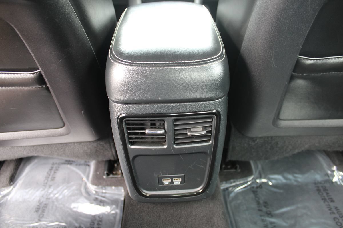 Used 2019 Chrysler 300 S AWD/4WD image 25